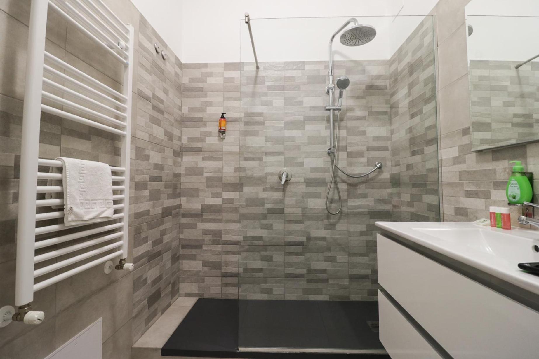 Virtus Prestige - Rooms & Apartments Roma Oda fotoğraf